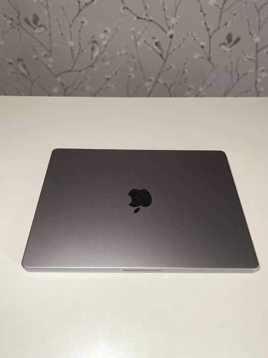 MacBook Pro 14 M3 (2023) 8/512