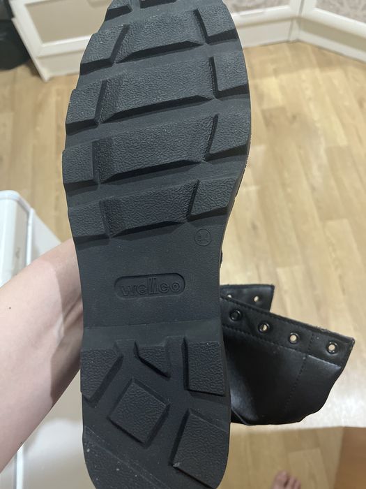 Берцы летнии 44 размер.