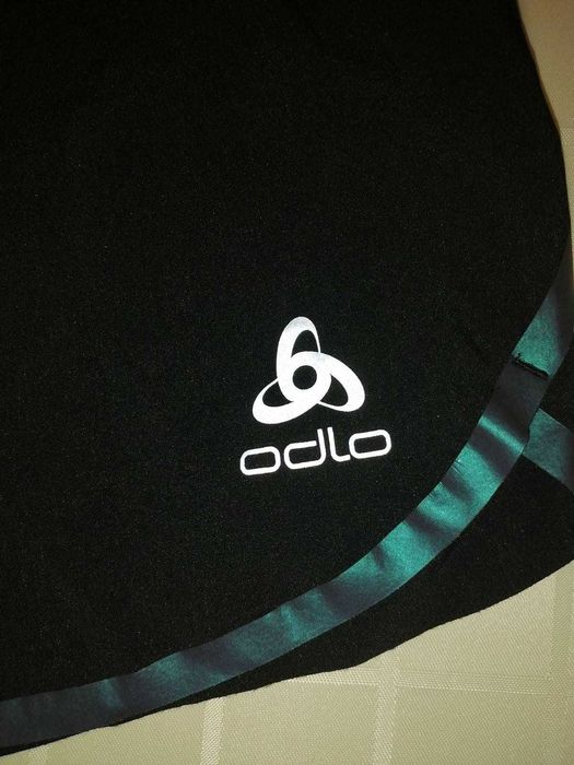 Къси дамски спортни шорти ODLO, размер L, НОВИ