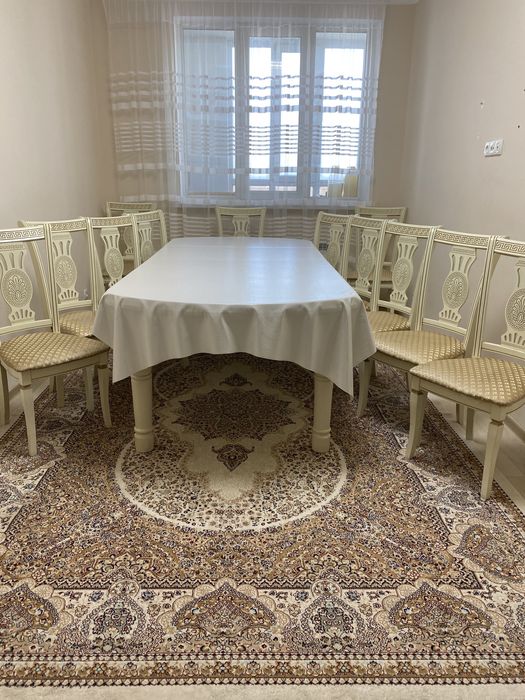 Продоются стулья