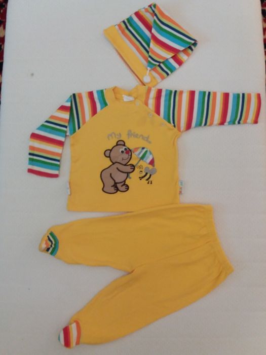 Кофта,ползунки,шапочка,бодики Турция