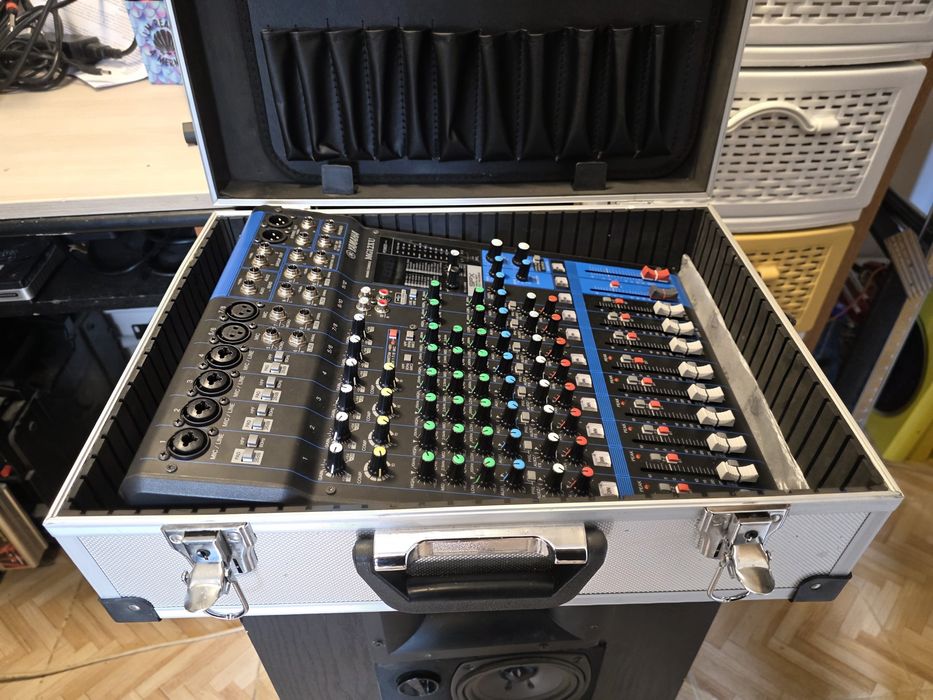 Mixer Audio Yamaha MG12XU - Stare Excelentă / Efecte SPX / USB
