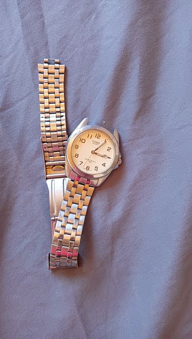 ceas casio curea rupta
