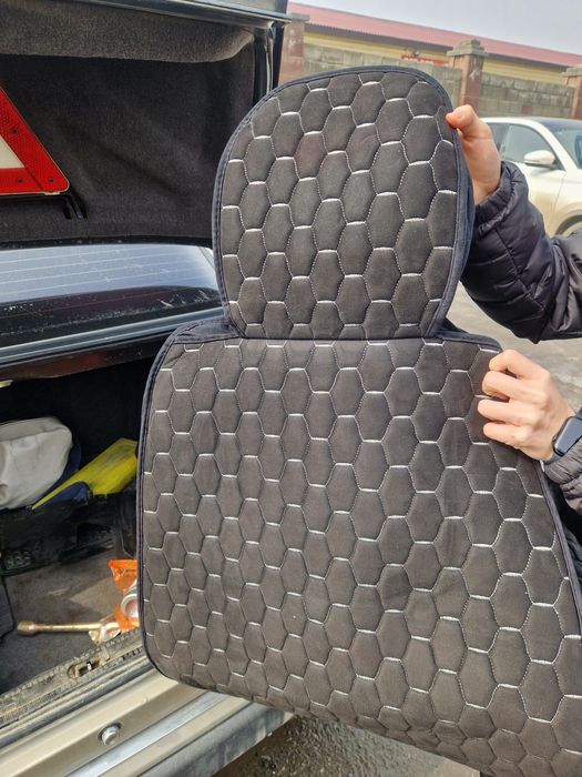 Продам чехлы для авто