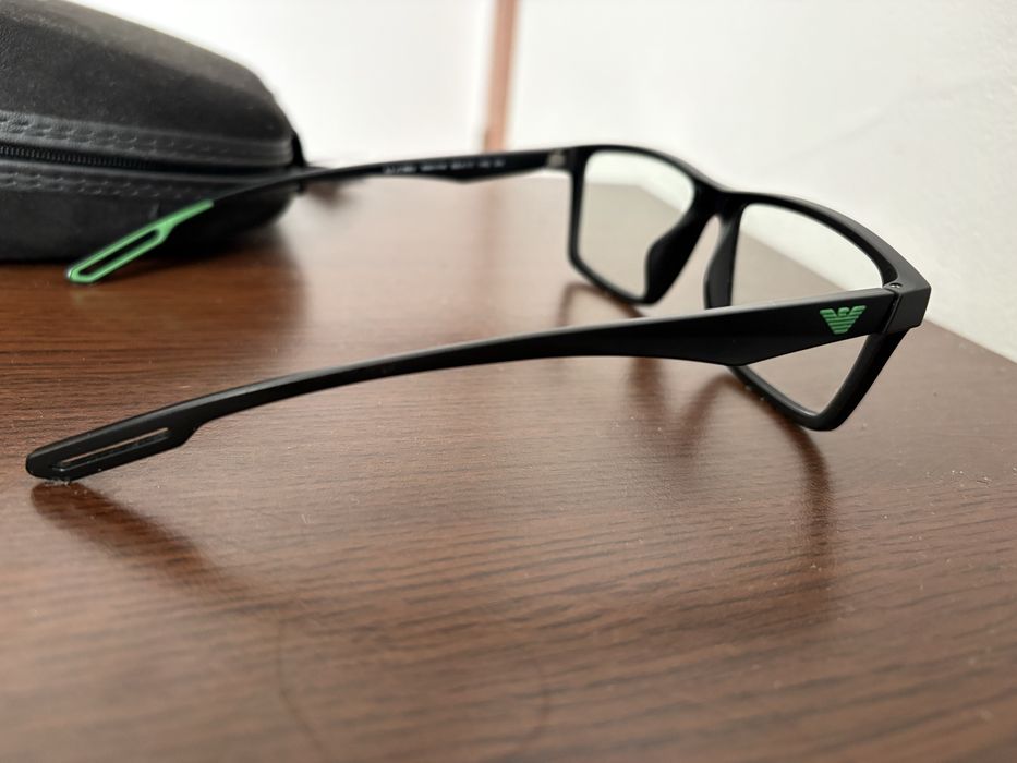 Rame ochelari Emporio Armani – design modern, stare foarte bună