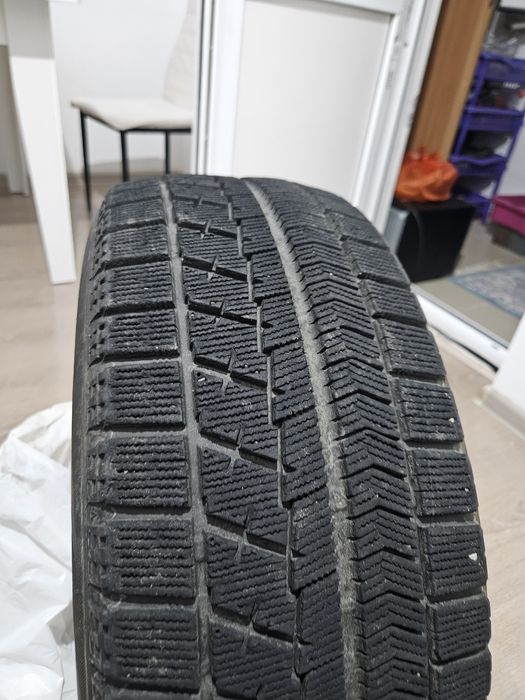Шины зимние Bridgestone