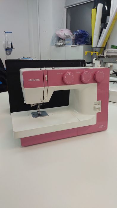 Швейная машинка Janome 1522