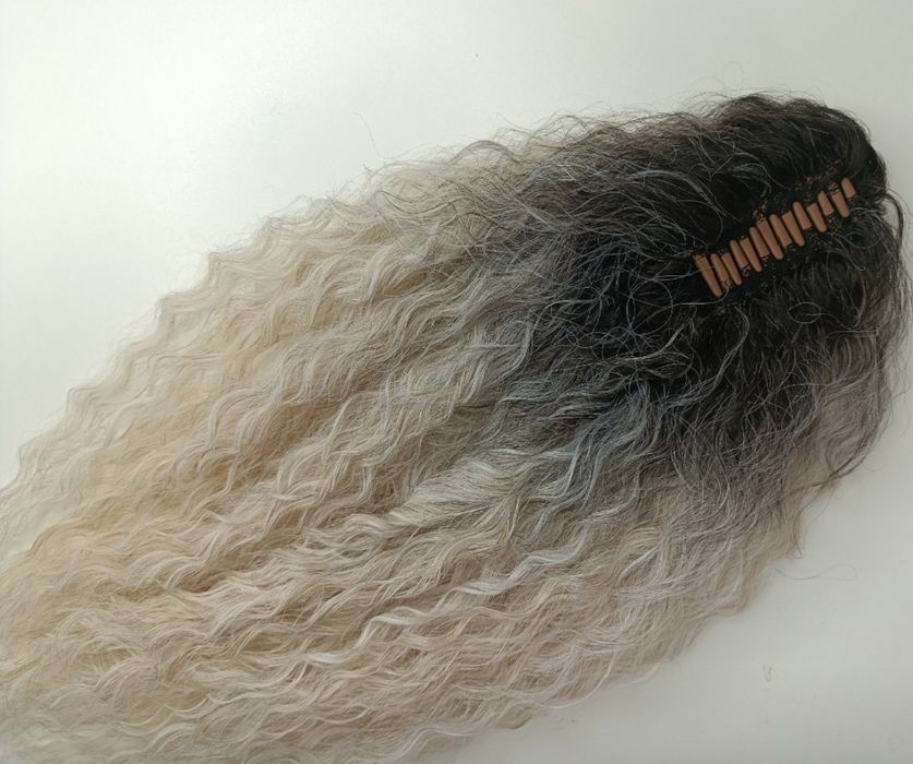 Афро хвосты на крабиках.