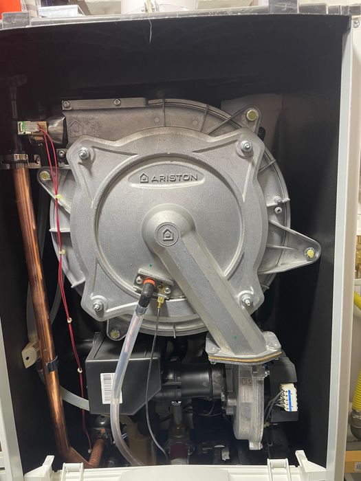 Centrala Ariston Genus One