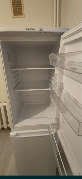 Холодильник бирюса