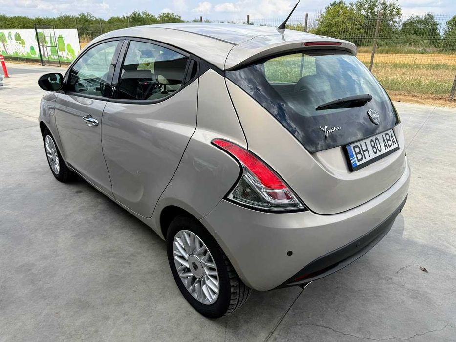 LANCIA Ypsilon 2014 — imagine 3
