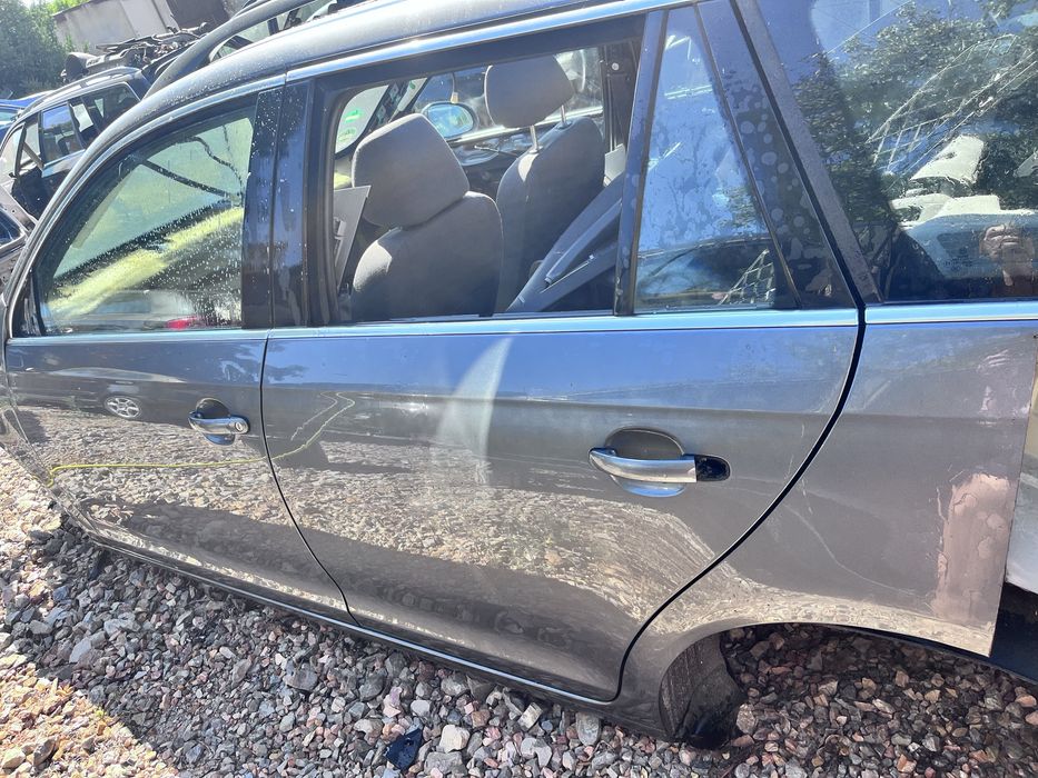 Врати за фолксваген голф 5 вариан volkswagen golf 5 variant kombi