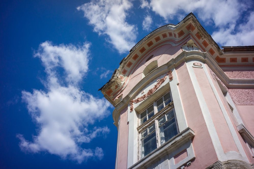 Pancake обектив Viltrox 28mm F4.5