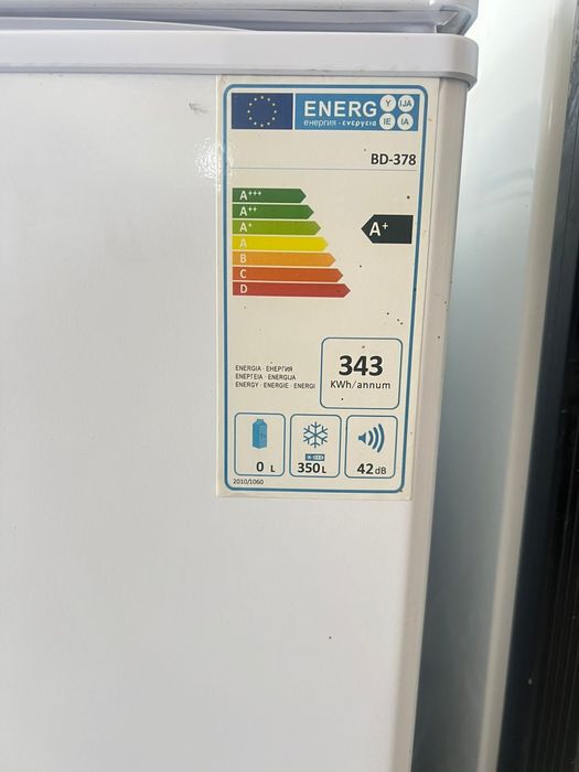 Морозильник отлично, чистый