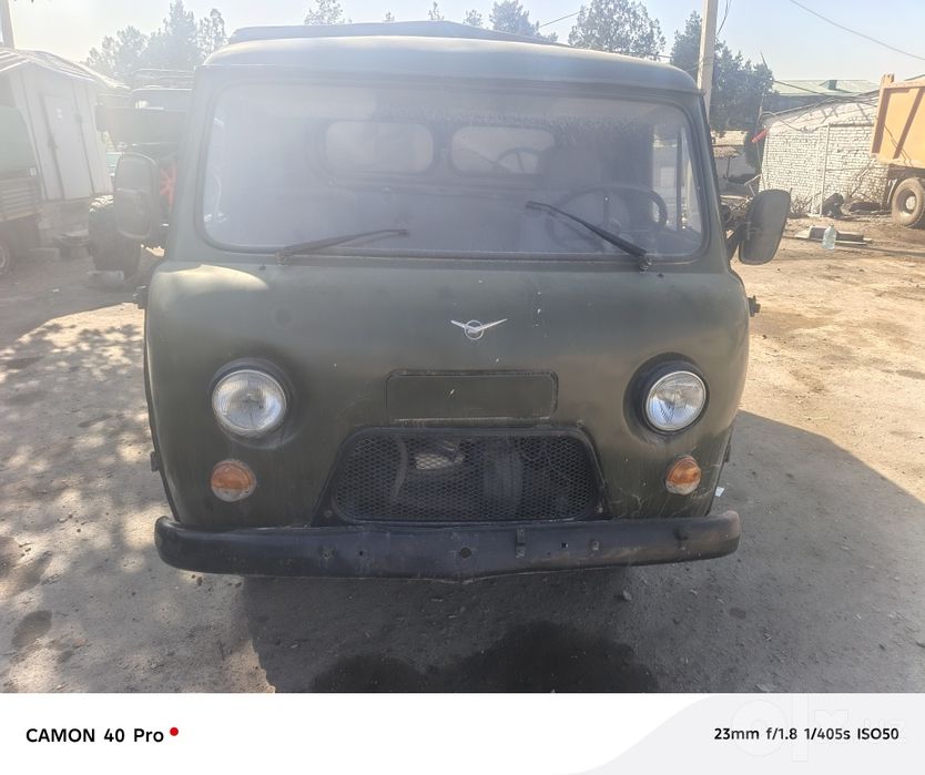 Xarbiy uaz sotiladi