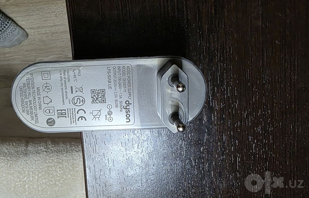 Блок питания Dyson   :20V, 2.5A,50W