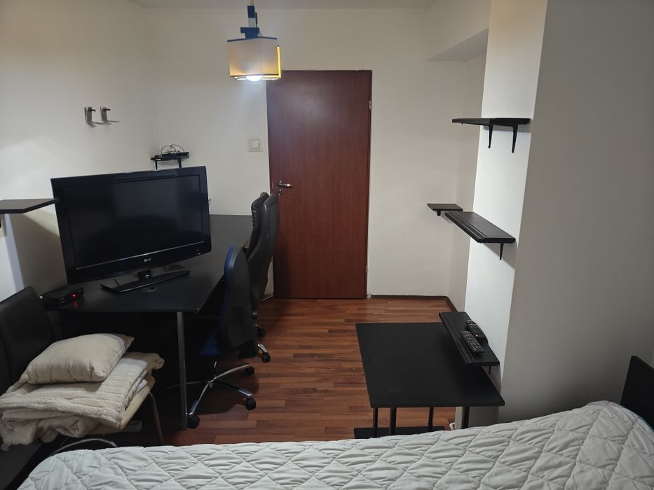 Vând apartament 105 mp.str.Horea