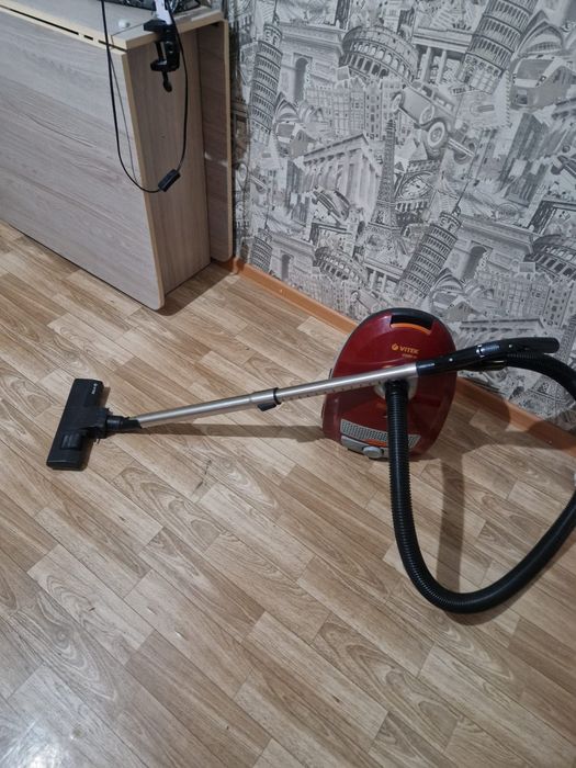 Продам пылесос!!!