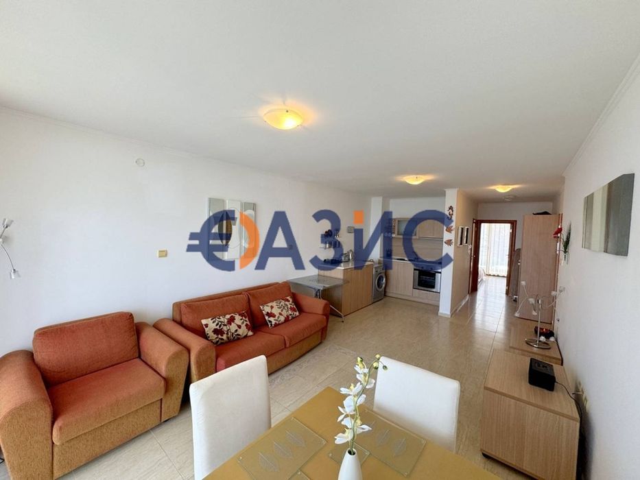 Продава се Двустаен апартамент в Свети Влас - 74 кв.м за 1555 €/кв.м - Снимка #1