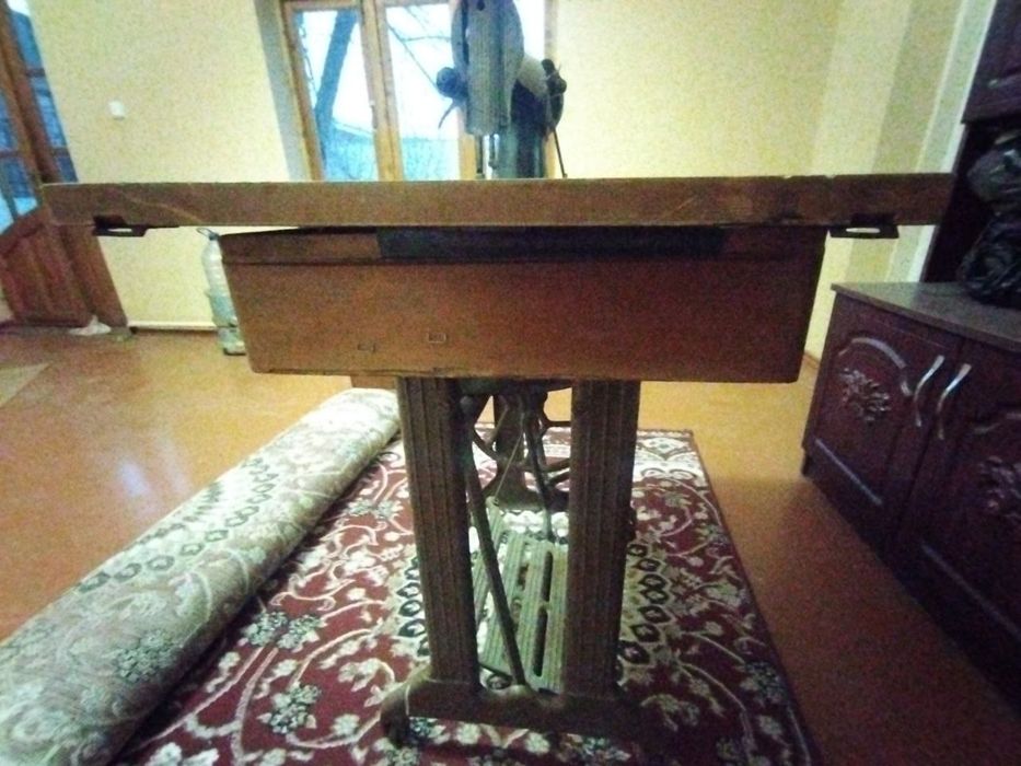 Tikuv mashina sotiladi