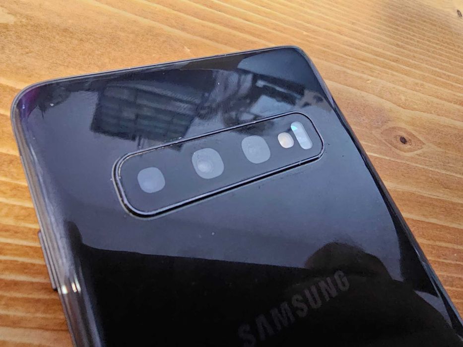 Samsung S10, 128GB, sticla ecran ușor crăpată, cu ecran, pixeli neafectați