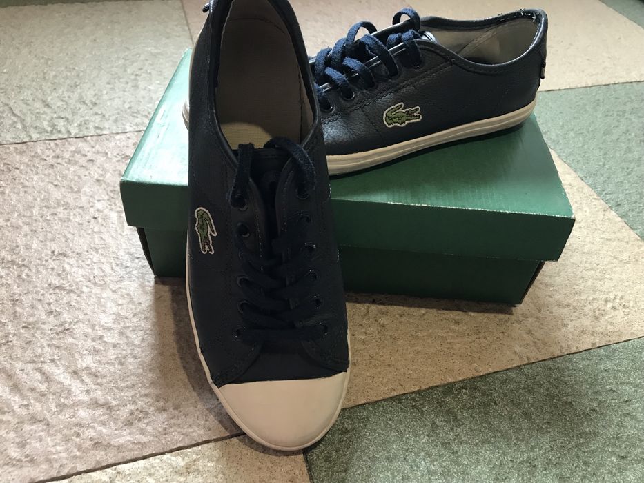 Обувки Lacoste…