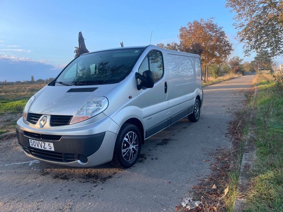 Renault Trafic 2.0 dCi 114 Cp Lung Renault Trafic 2.0 dCi 114 CP Lung