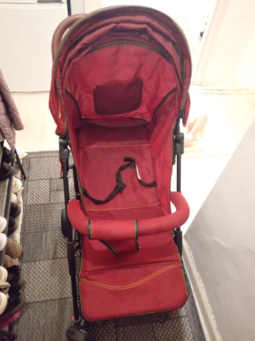 Прогулочная коляска