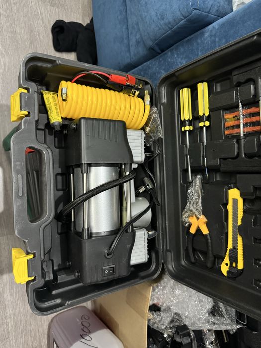 Электрический двухпоршневой насос  с набором