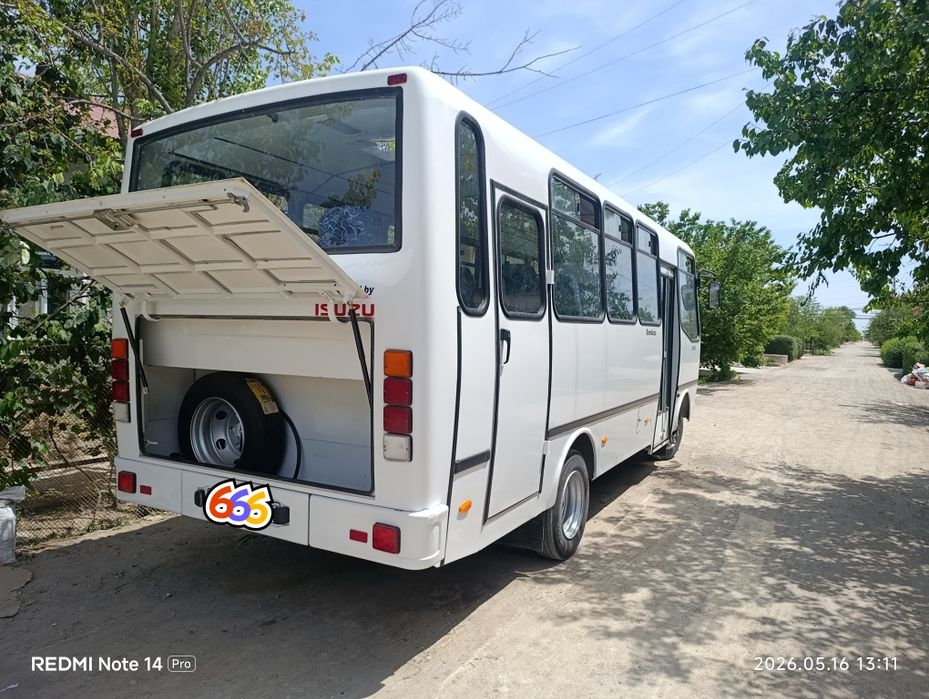 Isuzu NP 26 2018