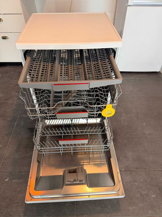 Vând maşină de spalat vase Bosch SMS4EVW14E, 13 seturi, 6 programe, ActiveWater, Motor EcoSilence Drive, Clasa C, Home Connect, 60 cm, Alb