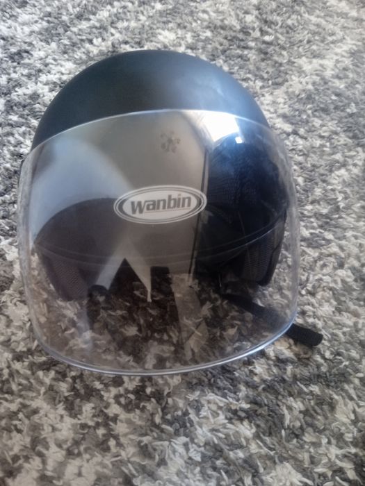 Шлем безопасности для мопеда