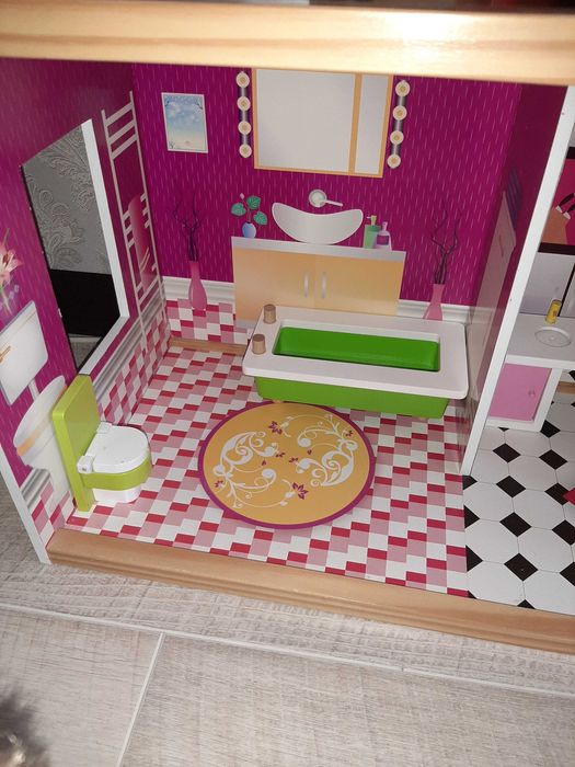 Кукольный домик для девочки