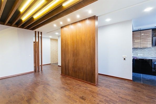 Плотник. Укладка ламината. Паркет. Плотнические услуги.