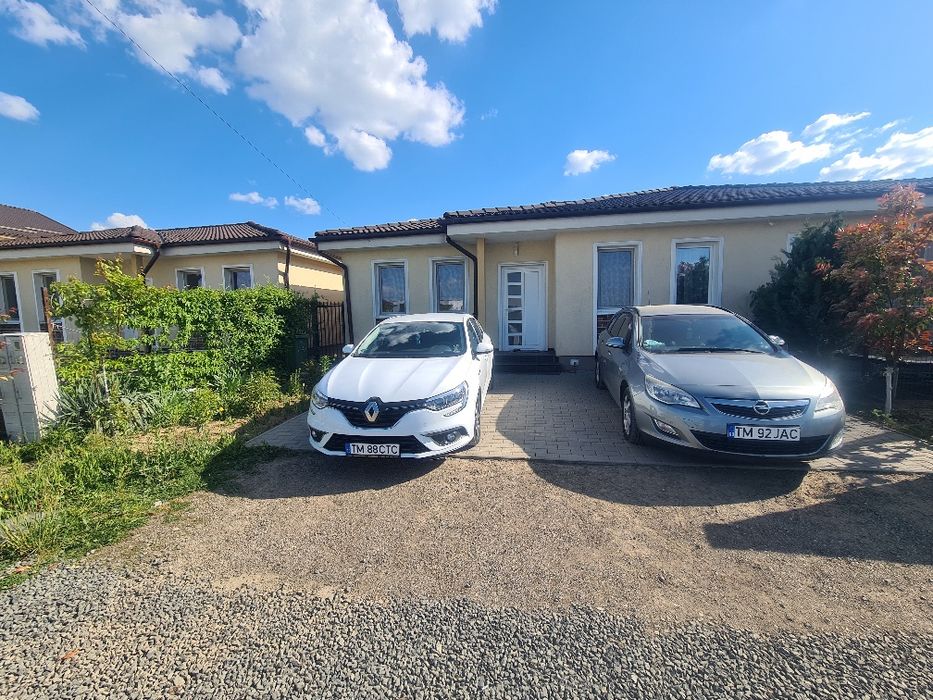 Vand casa parter sau 1/2 duplex in Chisoda complet utilata si mobilata
