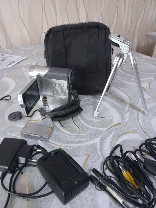 Видео камера SONY DV9F