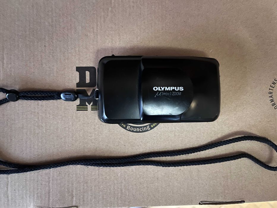 лот от лентови фотоапарати Olympus mju и Ricoh