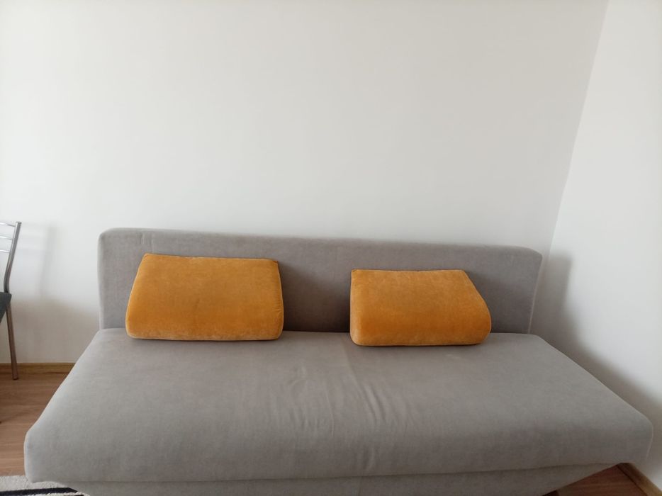 Închiriez garsonieră zonă centrală, telefon 0745101099