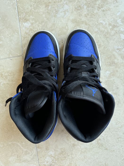 Nike Air Jordan 1 Mid Hyper Royal Blue