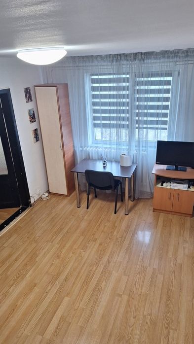 Vand apartament 2 camere