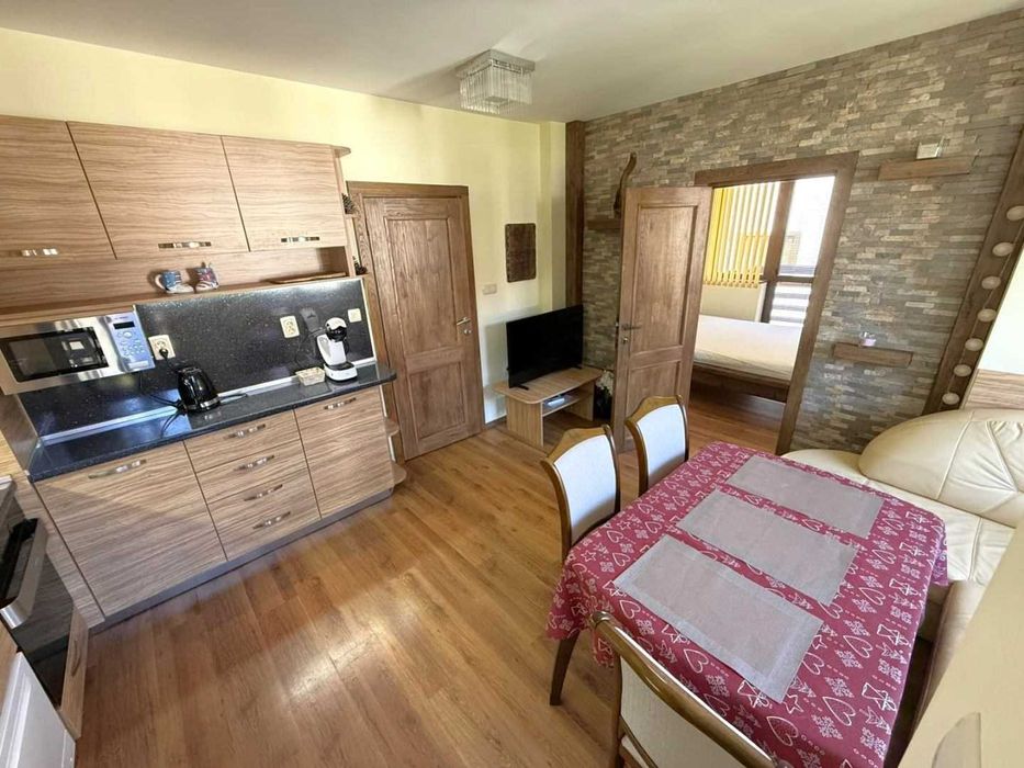 Продава се Тристаен апартамент в Банско - 70 кв.м за 1493 €/кв.м - Снимка #2