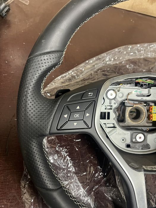 Волан с пера Mercedes-benz