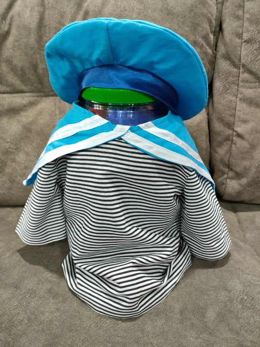 Продам срочно костюм моряка