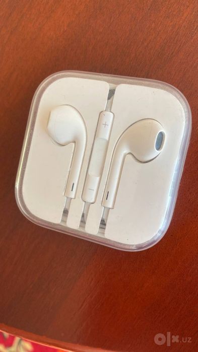 Оригинал нашуник apple