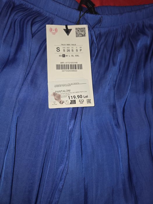 Pantaloni satinati zara