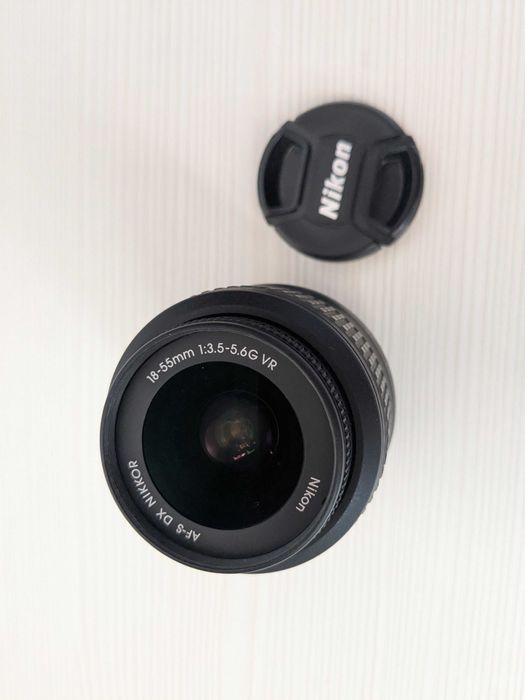 Объектив и аксессуары от фотоаппарата Nikon D3100