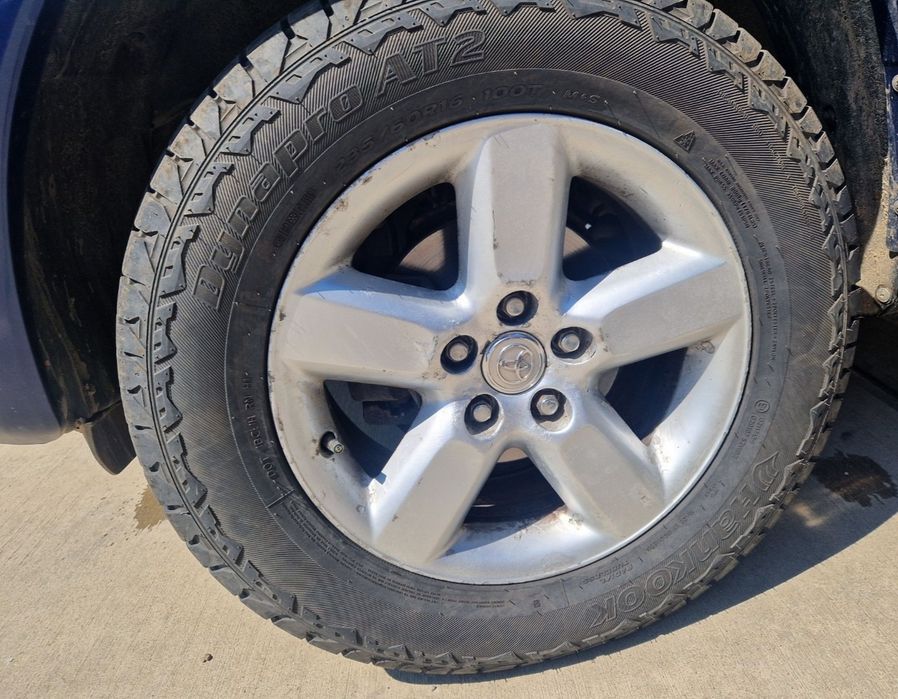 Toyota RAV4 2.0 D-4D 116 CP • 4x4 Permanent • 237.000 km • Înmatriculat