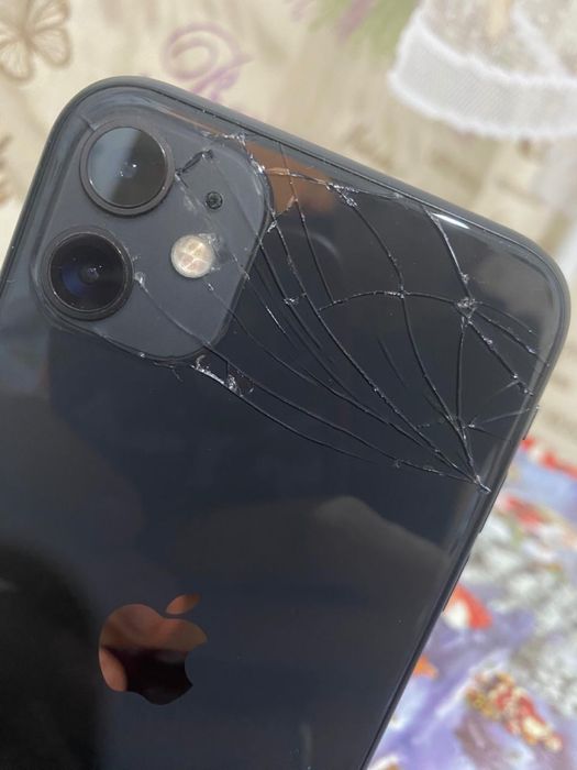 Продам/обмен айфон 11