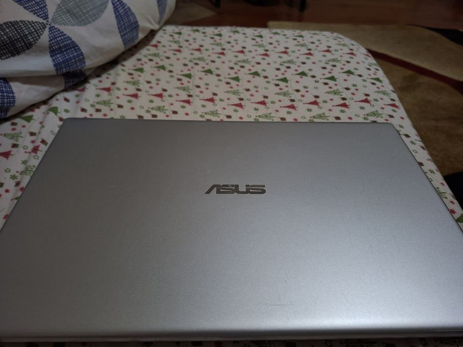 ASUS VivoBook 17 Ryzen 7 3700U 17.3''