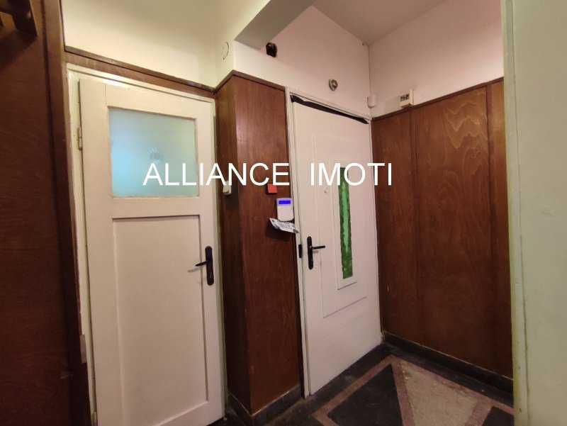 Дава се под наем Четиристаен апартамент в София, Лозенец - 110 кв.м за 714 € - Снимка #15